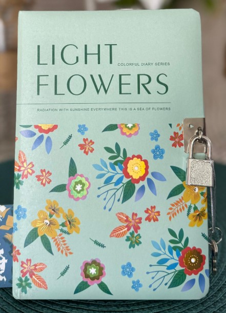 Light Flowers – Green Lock Diary for Dreams & Secrets